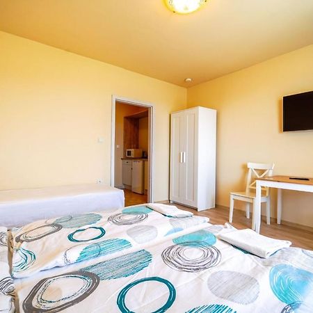 Apartmany Karmon Park Veľký Meder Exterior foto