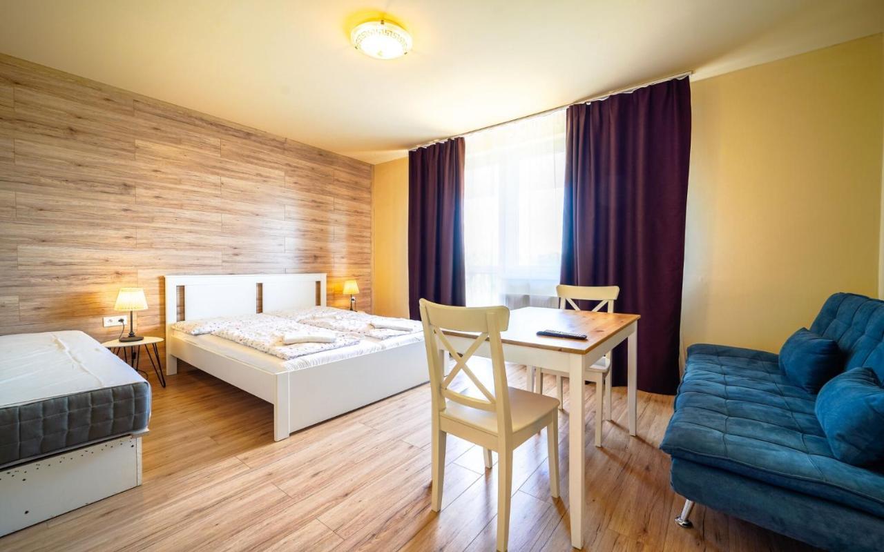 Apartmany Karmon Park Veľký Meder Exterior foto